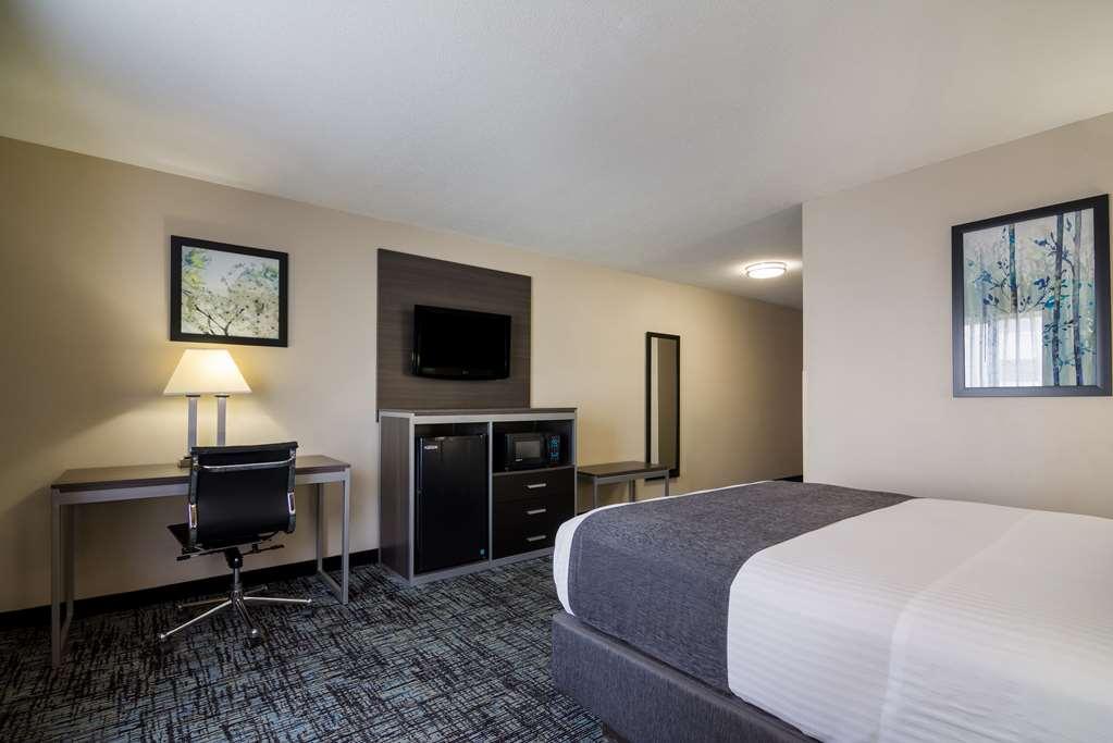Best Western Smithfield Inn Room photo